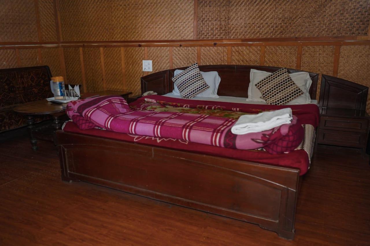 หิมาลายา เมาน์ วิว รีสอร์ต Hotel กอซานี ภายนอก รูปภาพ